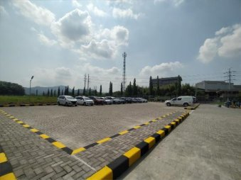 INDUSTRIAL FENCING AND PARKING LOT FACILITIES